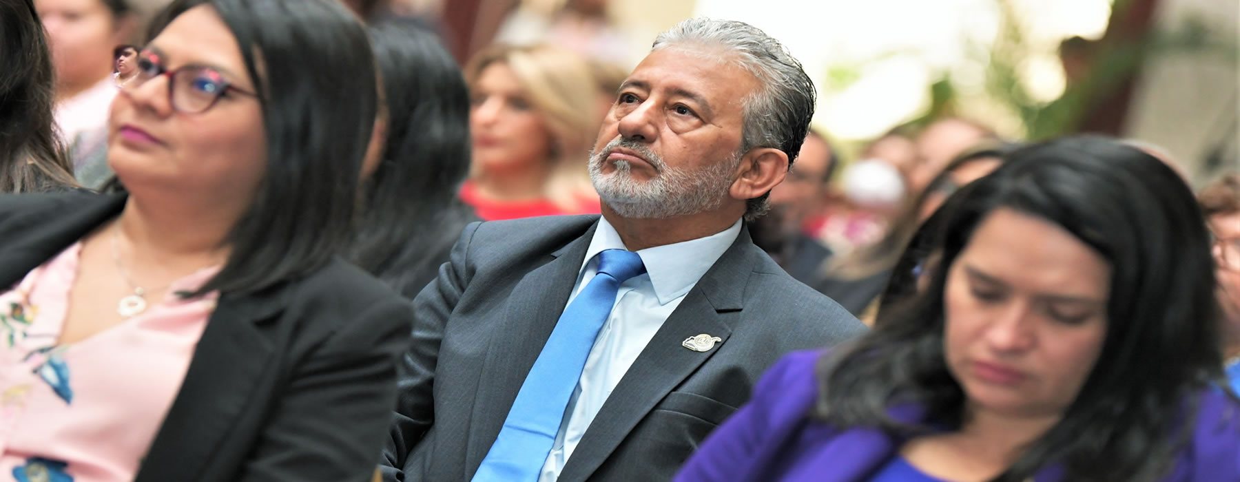 CNJ participa en entrega de premios de la PGR a mujeres sobresalientes.