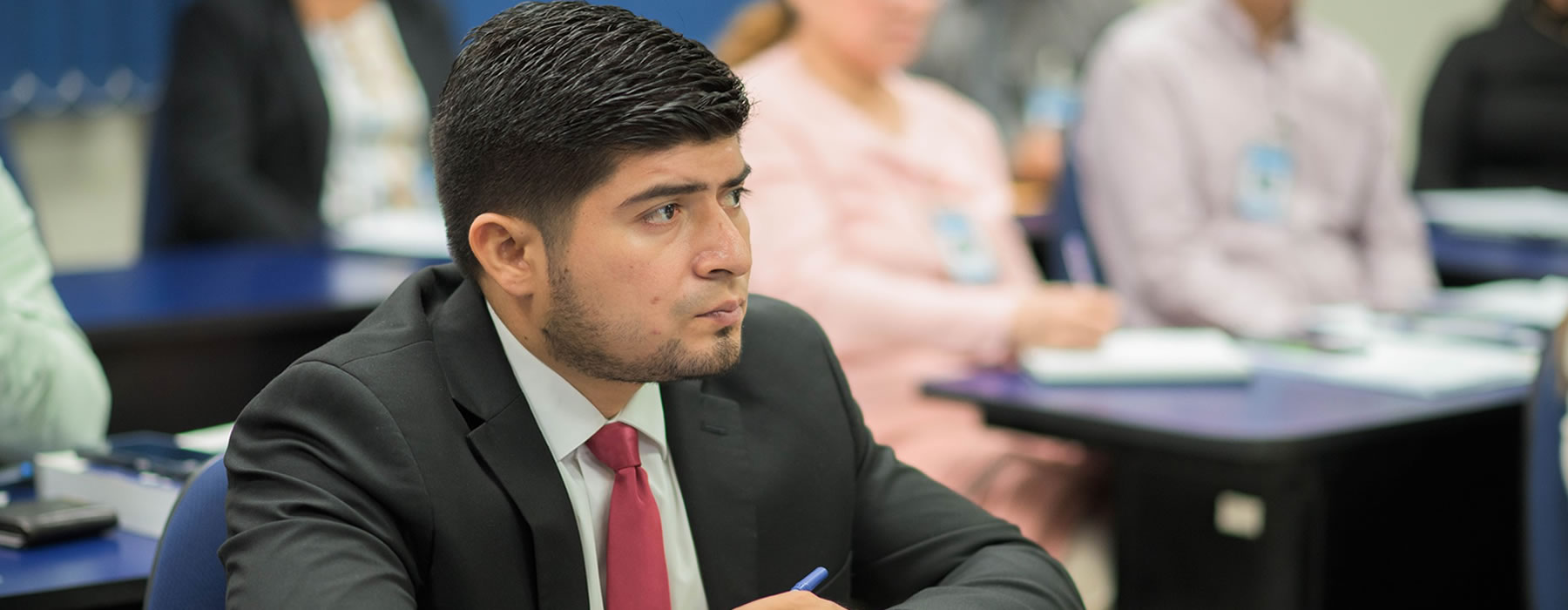 Realizamos una jornada de análisis sobre los «Aspectos Prácticos de la Justicia Penal de Adolescentes en El Salvador».