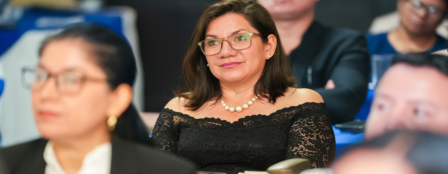 Secretarios y colaboradores con competencia Laboral y personal del Ministerio de Trabajo y Previsión Social participan en la formación sobre la terminación del contrato.